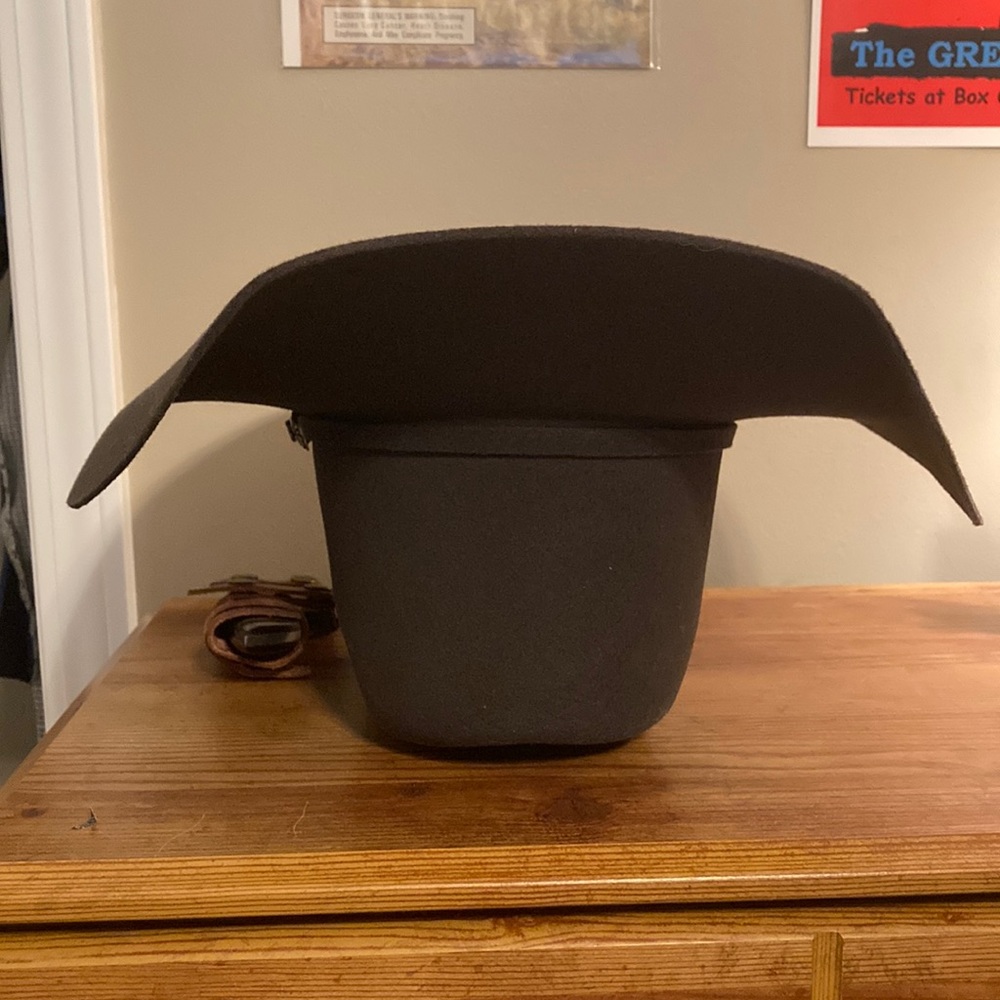 Cody James grey felt cowboy hat 3XX. Size 7 1/8